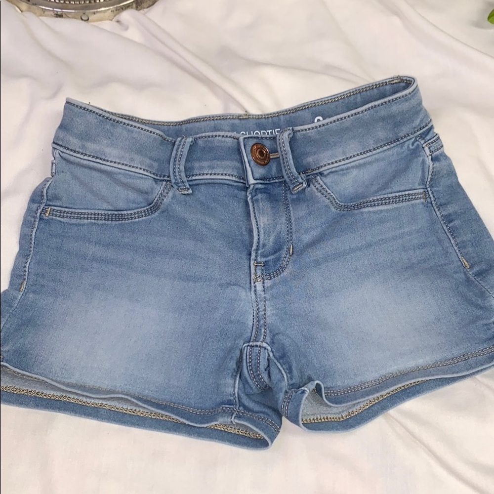 SO Denim Ultimate Shortie Shorts